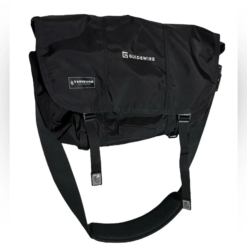 hanging travel toiletry bag small Kit - essential, Water-resistant - Navy Blue Co. lululemon lab Convertible Duffle Color:Black Bag Chest Bag making a thoughtful gift